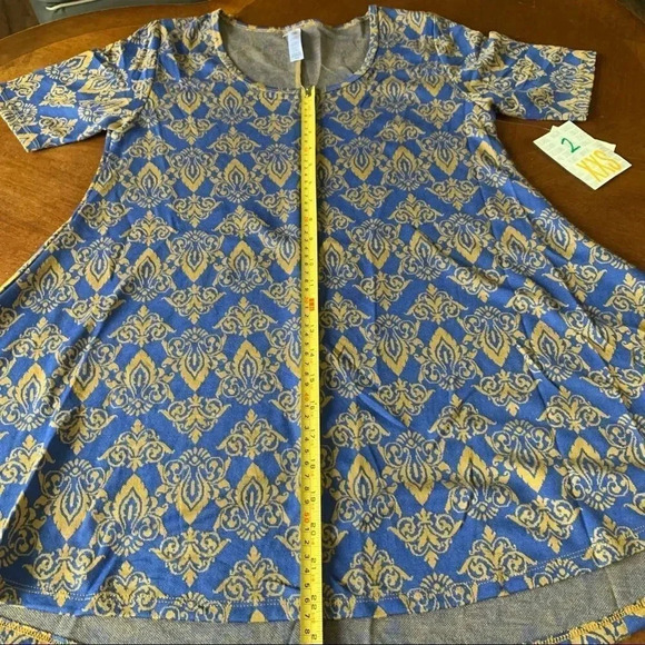 LuLaRoe NWT Perfect T Blue Gold Fleur-de-lis Knit Swing Top XXS - Picture 9 of 16